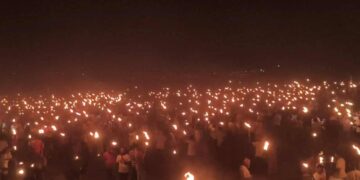 হাজারো মানুষের মশাল মিছিলে তিস্তা মহাপরিকল্পনা বাস্তবায়নের দাবি