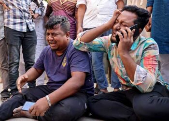 মর্গে মিলল বাবা–ছেলের লাশ, ছুটির দিনে মাংস খাওয়া হলো না।