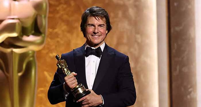 সম্মানসূচক অস্কার পেলেন টম ক্রুজ