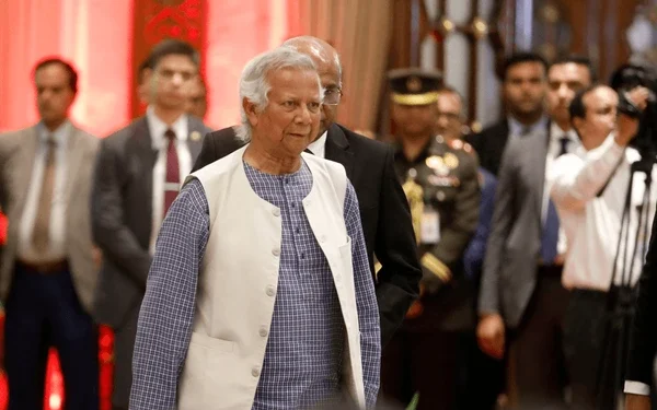 কড়াইল বস্তির ক্ষতিগ্রস্তদের পুনর্বাসনে সরকার সহায়তা দেবে বলে জানিয়েছেন প্রধান উপদেষ্টা