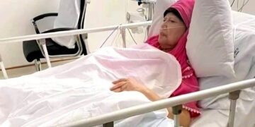 খালেদা জিয়া সাড়া দিলেও, তাঁর অবস্থা এখনো শঙ্কামুক্ত নয়: মির্জা আব্বাস