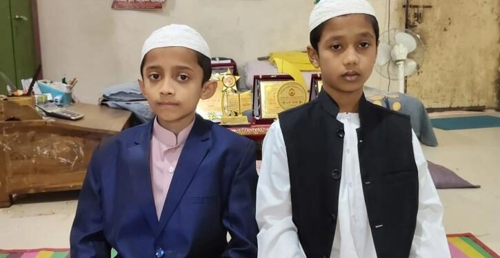 লক্ষ্মীপুরের দুই শিক্ষার্থীর অবিশ্বাস্য অর্জন: মাত্র সাড়ে চার মাসে পুরো কোরআন মুখস্থ