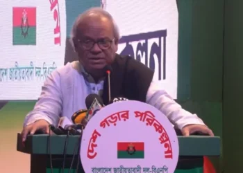 চট্টগ্রামের পরও কেন সতর্ক হলো না সরকার, হাদি ইস্যুতে রিজভীর প্রশ্ন
