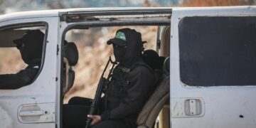 গাজা সিটিতে হামাসের ‘গুরুত্বপূর্ণ’ নেতার ওপর হামলা ইসরাইলের