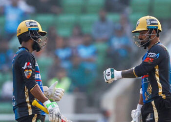 সাইফের ফিফটিতে লড়াইয়ের পুঁজি পেলো ঢাকা ক্যাপিটালস