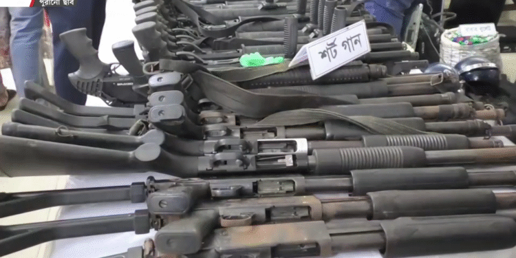 ভোটের আগেই অবৈধ্য অস্ত্রের ঝনঝনানি, আতঙ্ক বাড়ছে জনমনে