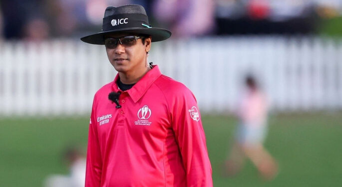 উত্তেজনার মাঝেই ভারতে ম্যাচ পরিচালনা করছেন বাংলাদেশের সৈকত