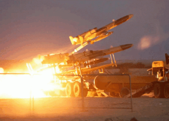 ইসরাইলে নজিরবিহীন ক্লাস্টার ব্যালিস্টিক মিসাইল হামলা চালাল ইরান