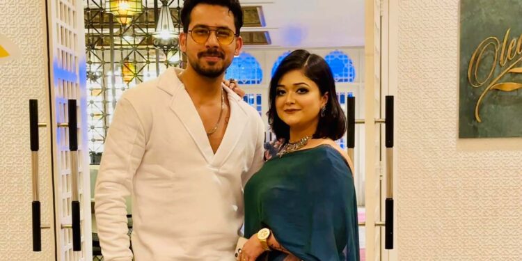 স্ত্রীর মৃত্যুকে কেন্দ্র করে বিস্ফোরক পোস্ট, ইকরার দ্বিতীয় বিয়ের দাবি করলেন আলভী